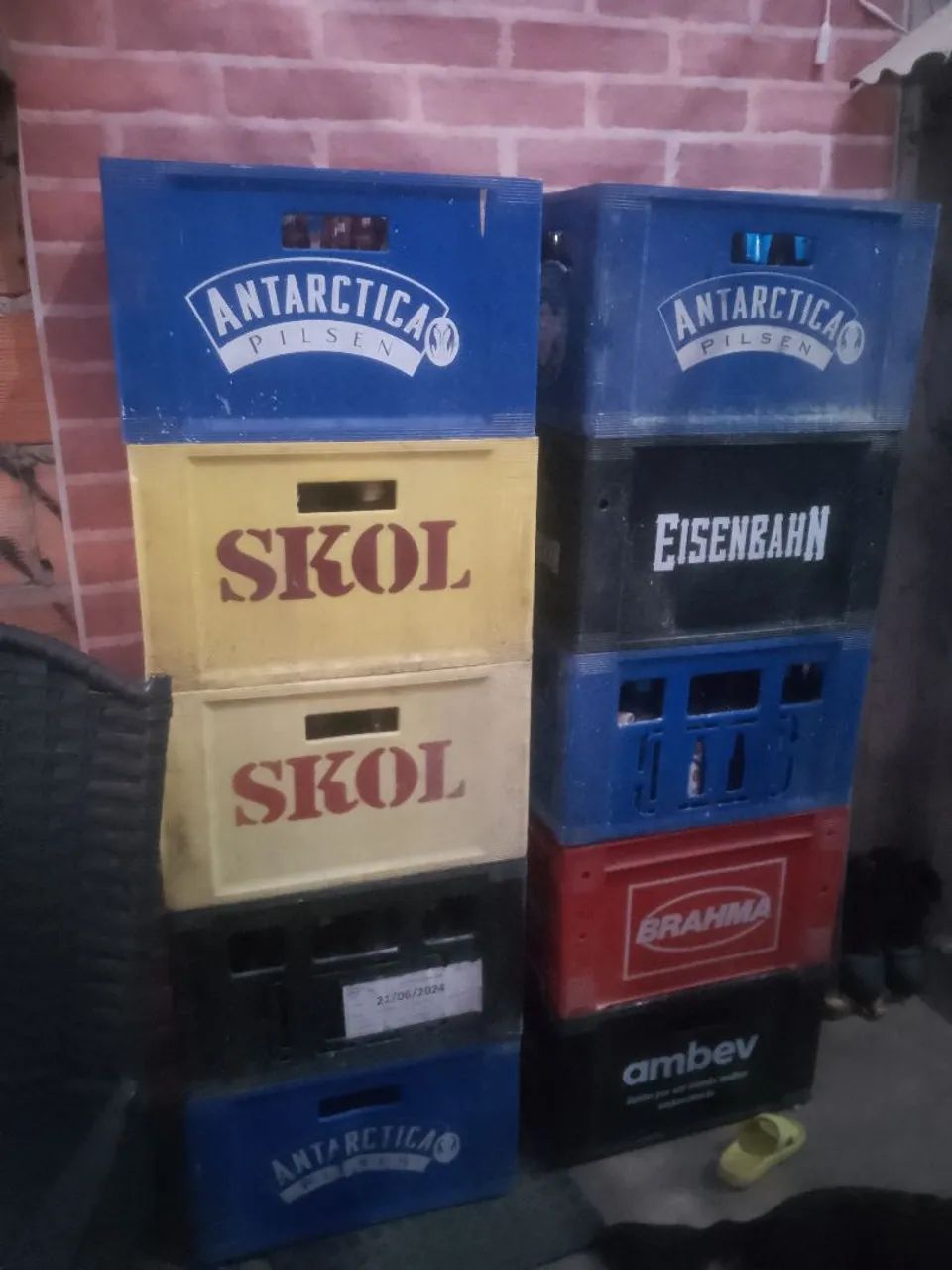 Vendo grandes com garrafas de 600ml