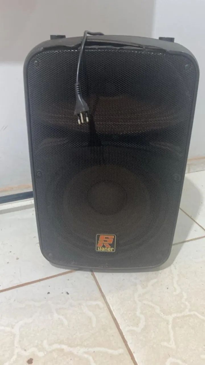 Caixa de som Staner funcionando perfeitamente 
