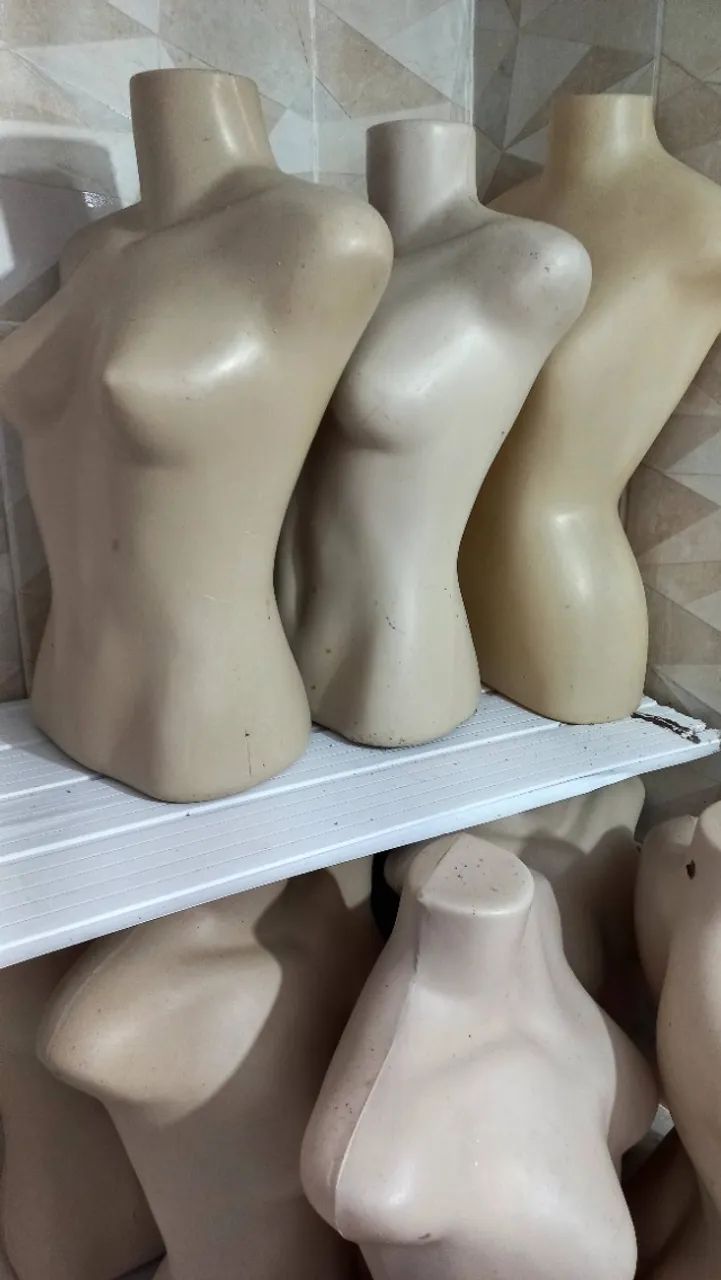 VENDO Lote de 9 Manequins Busto para Loja  - Foto 2