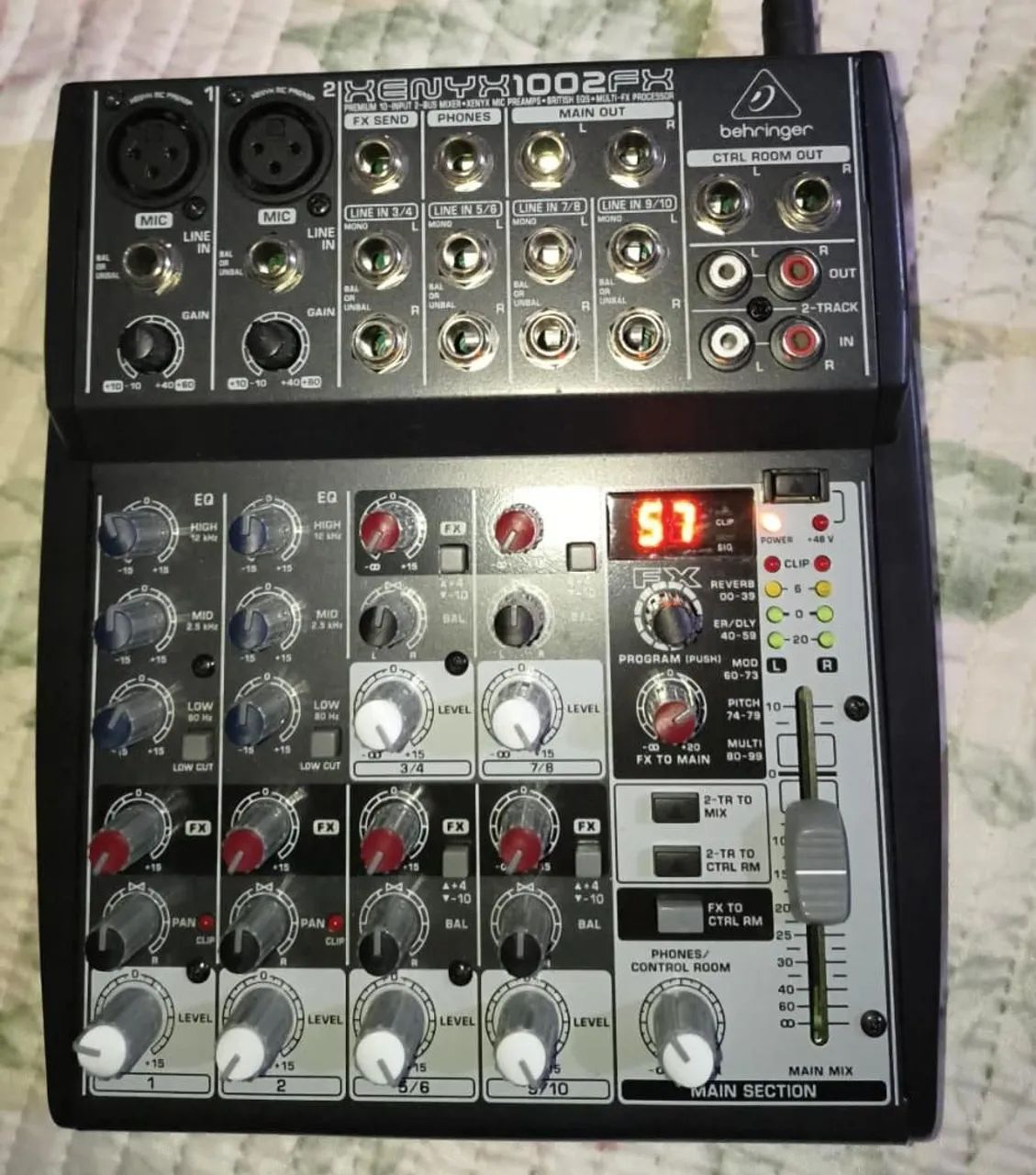Mesa de som Behringer 1002fx - Foto 2