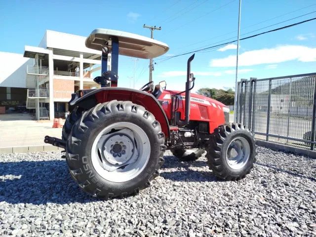 TRATOR AGRÍCOLA 4X4 - Foto 3