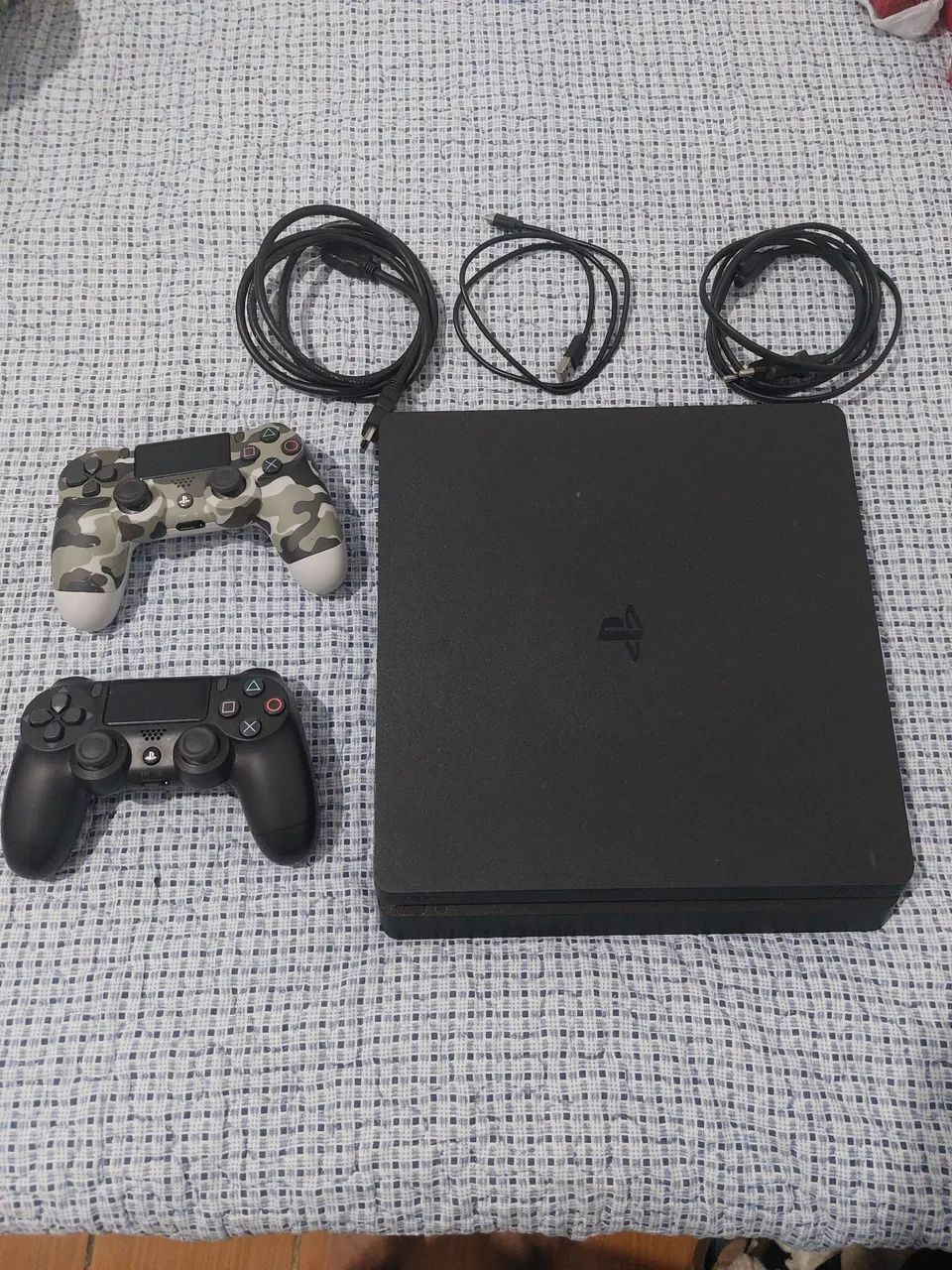 PS4 SLIM 875 GIGAS
