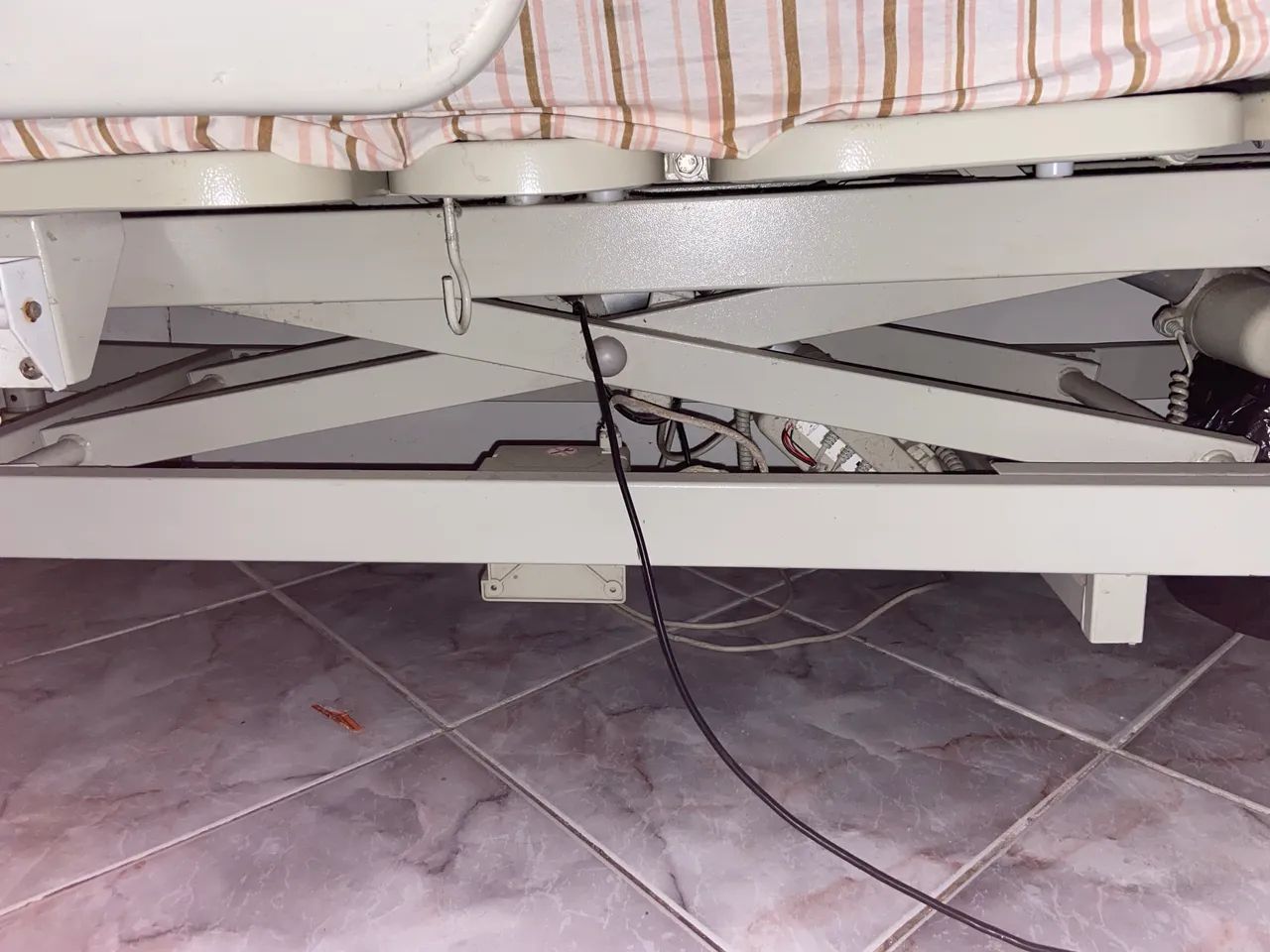 Cama hospitalar  - Foto 2