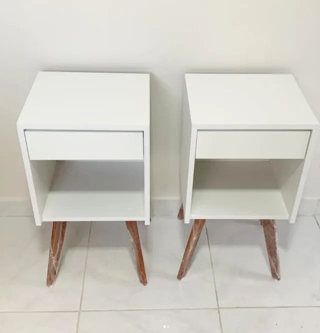Mesa de Cabeceira Com Gaveta - Foto 2