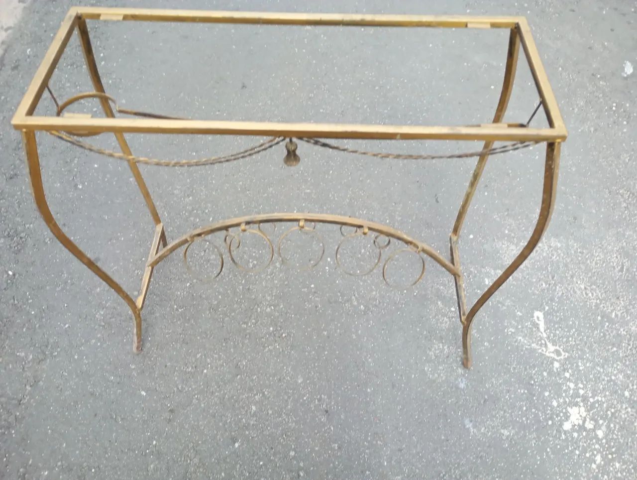 Aparador de Ferro Dourado - Projeto / Finalização