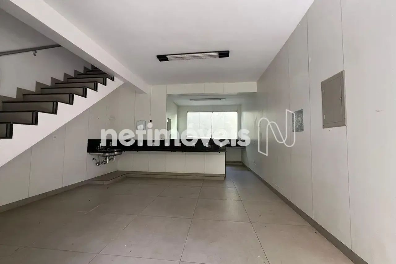 EXCELENTE CASA NO BAIRRO SANTA LÚCIA