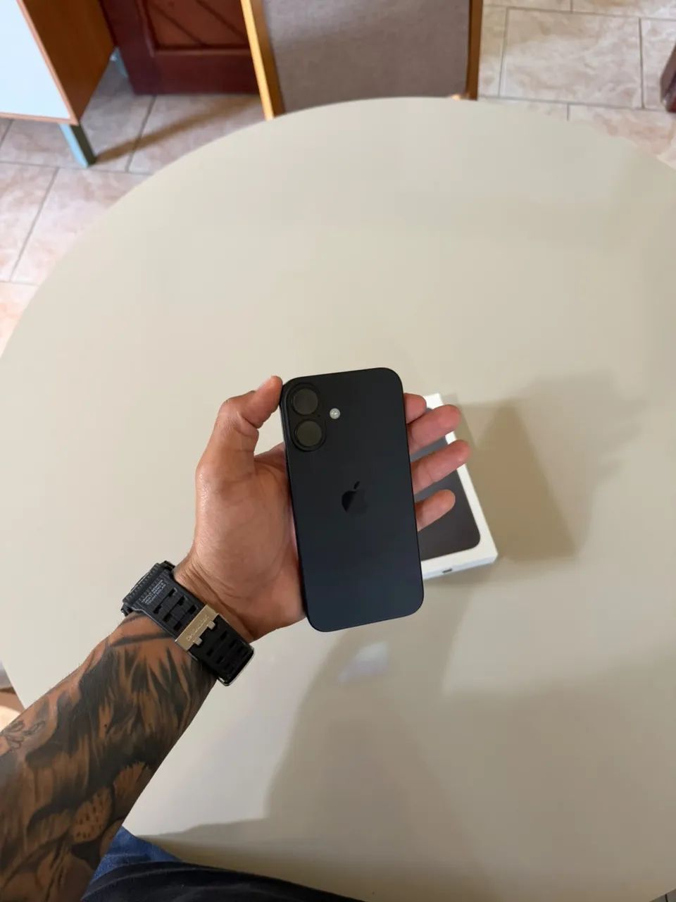 VENDO IPHONE 16 