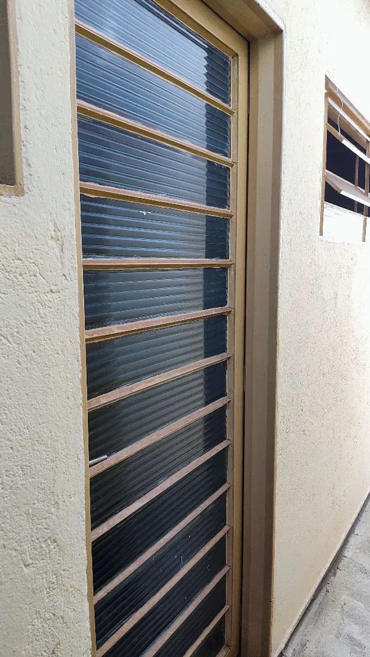  3 cômodos com Garagem na Vila Virgínia 
