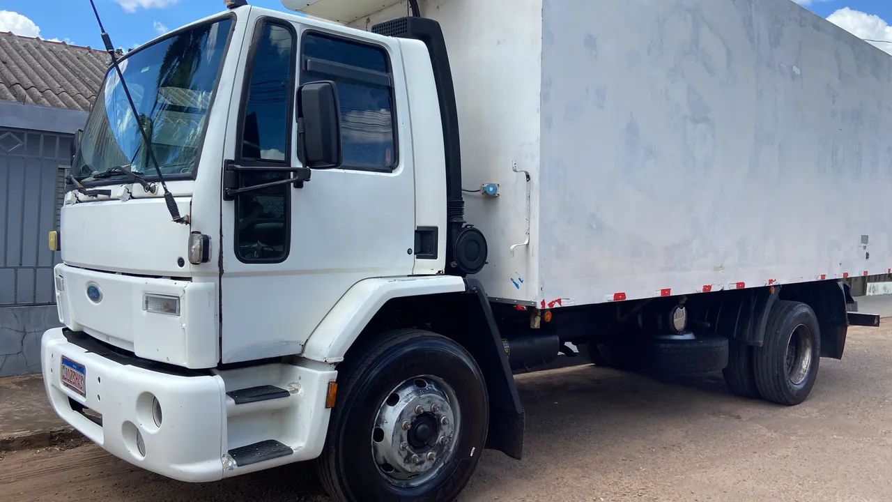 Ford cargo 1217