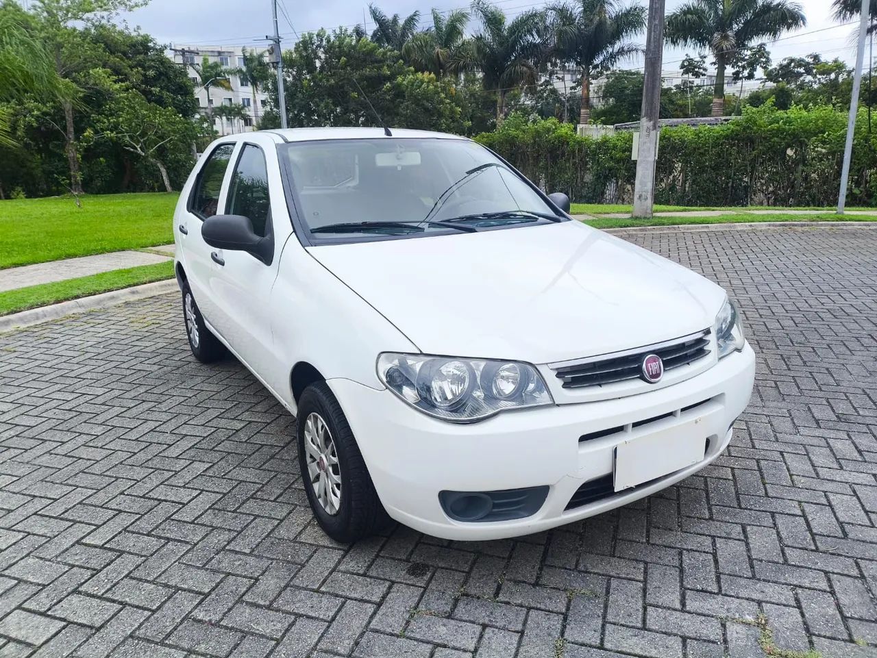 Fiat Palio Celebration 1.0 Fire Flex 8V 4P 2015
