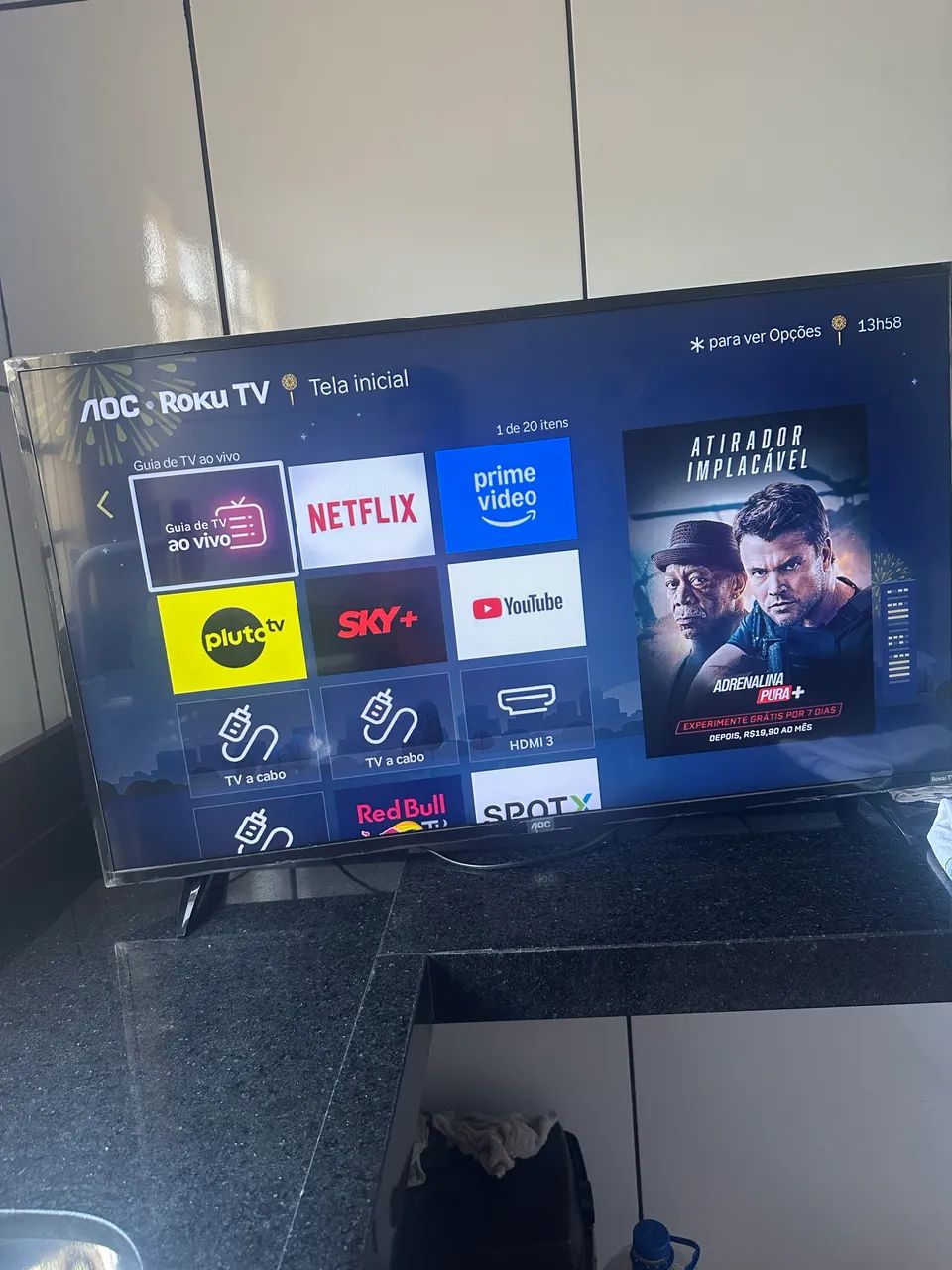 Tv smartv semi nova plástico 1079$$ - Foto 2