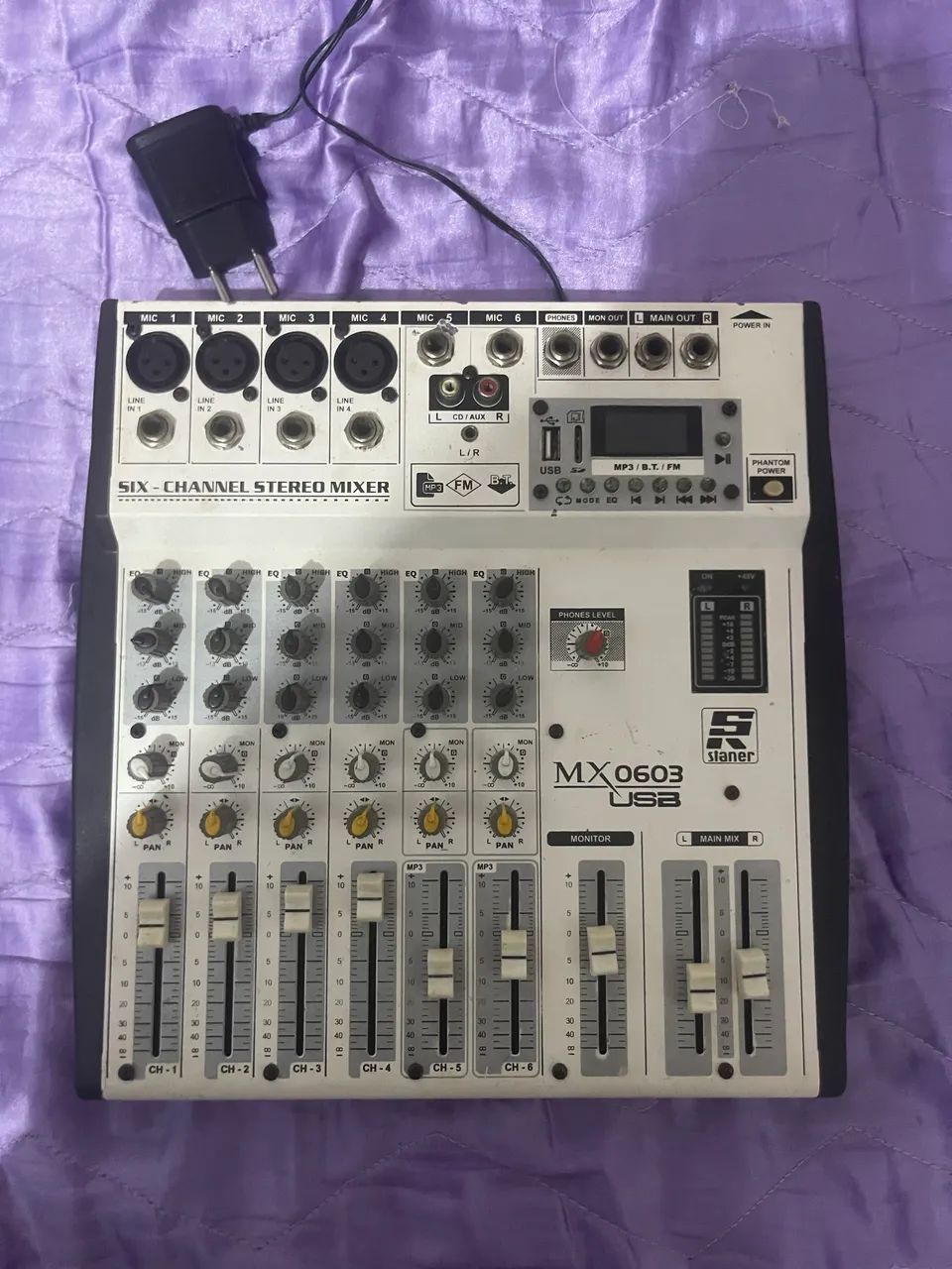 Mesa de som
