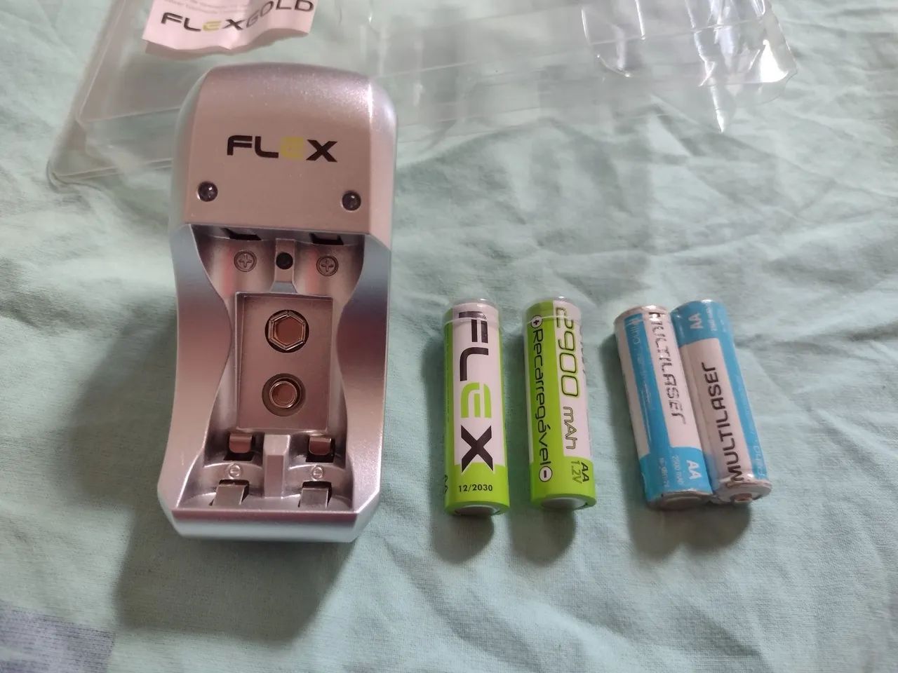 Carregador de Pilhas e Bateria FLEX AA/AAA - Foto 2