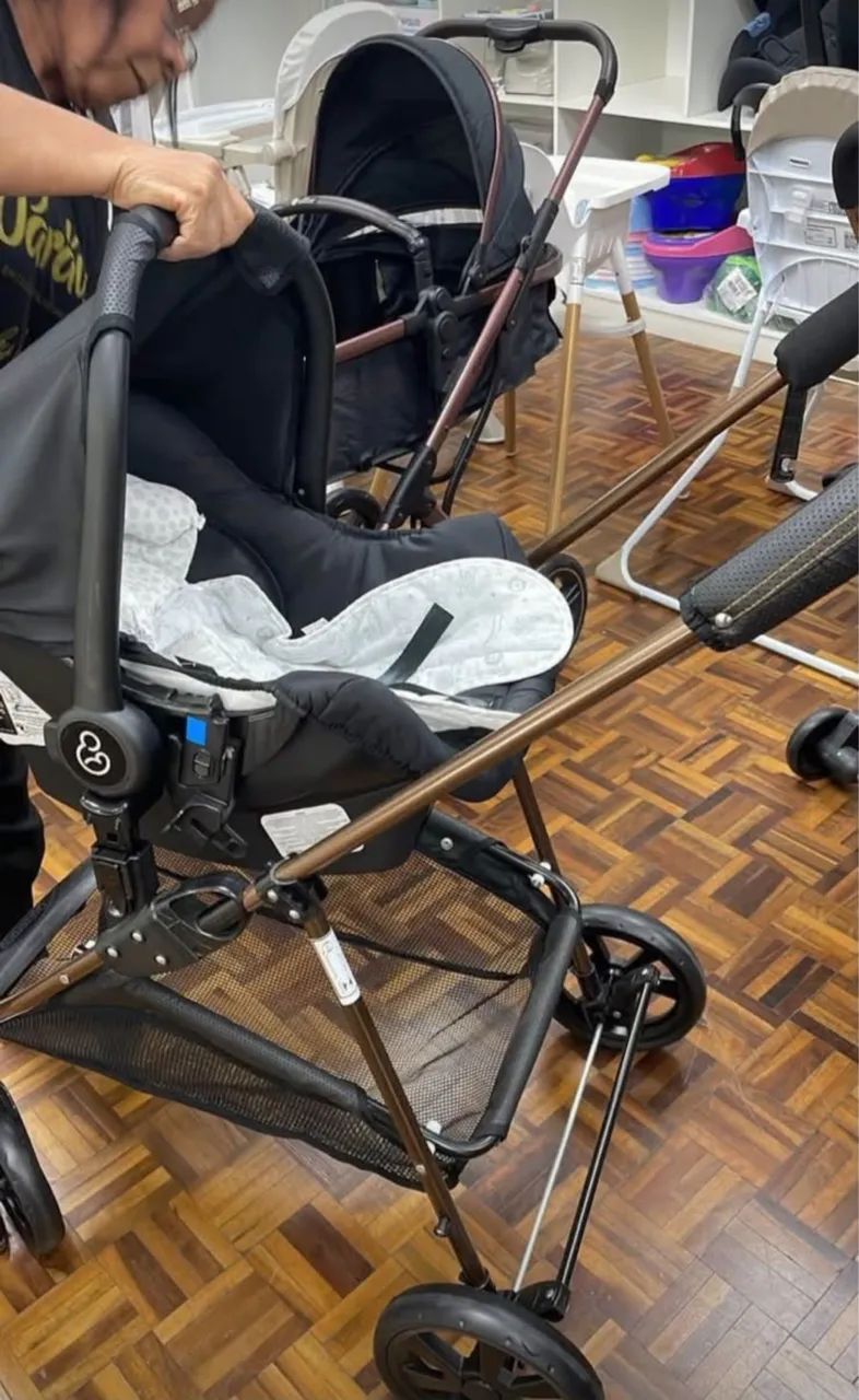 Carrinho Moisés galzerano com bebe conforto  - Foto 2
