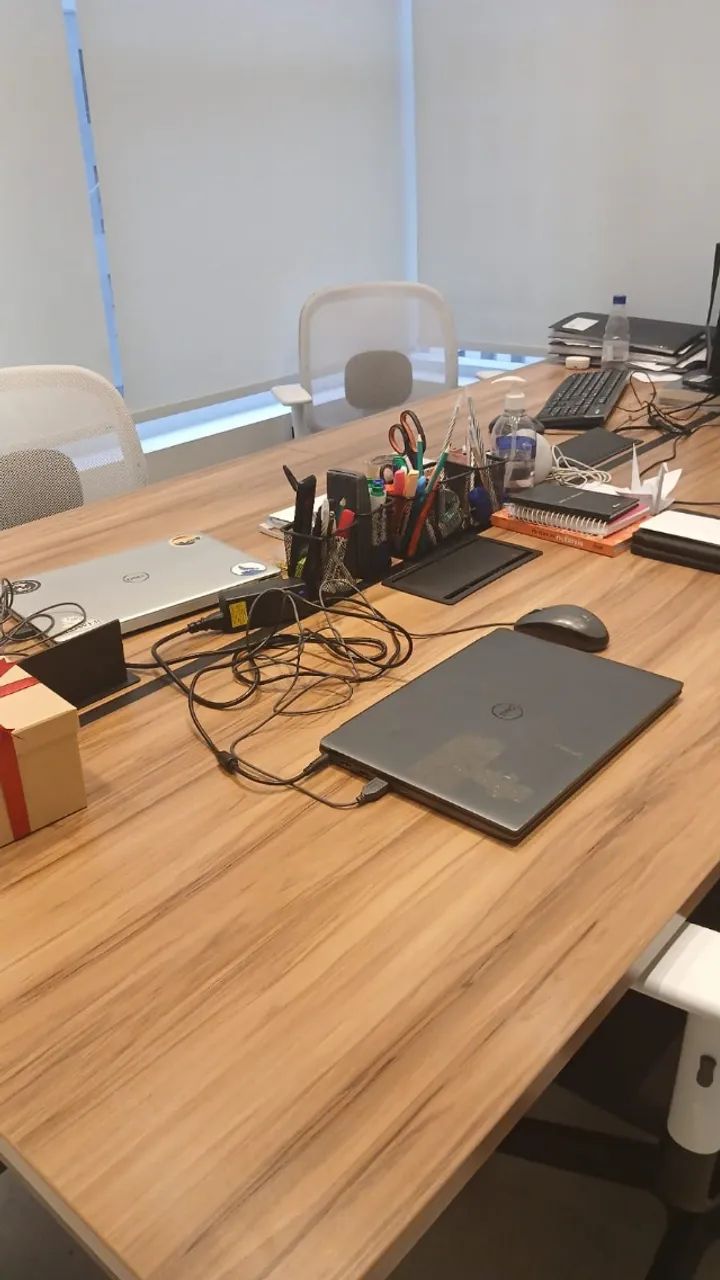 Mesa de Reunião - Foto 3