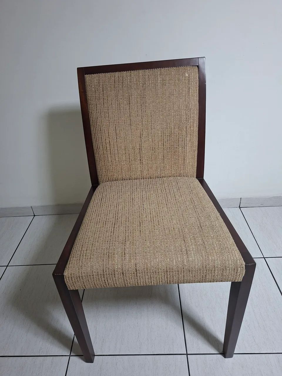 Cadeira para mesa de jantar