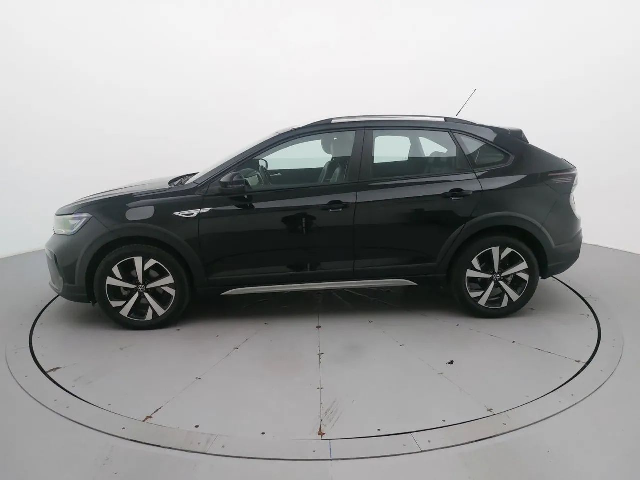 Volkswagen Nivus Highline 1.0 200 TSI Flex Aut., foto 2 de 18