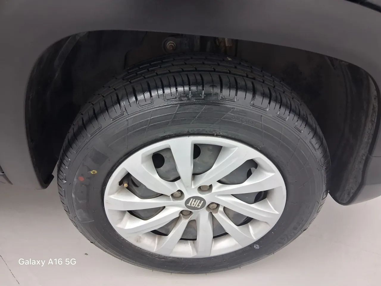 Fiat Strada Freedom 1.3 Flex 8V CD, foto 13 de 18