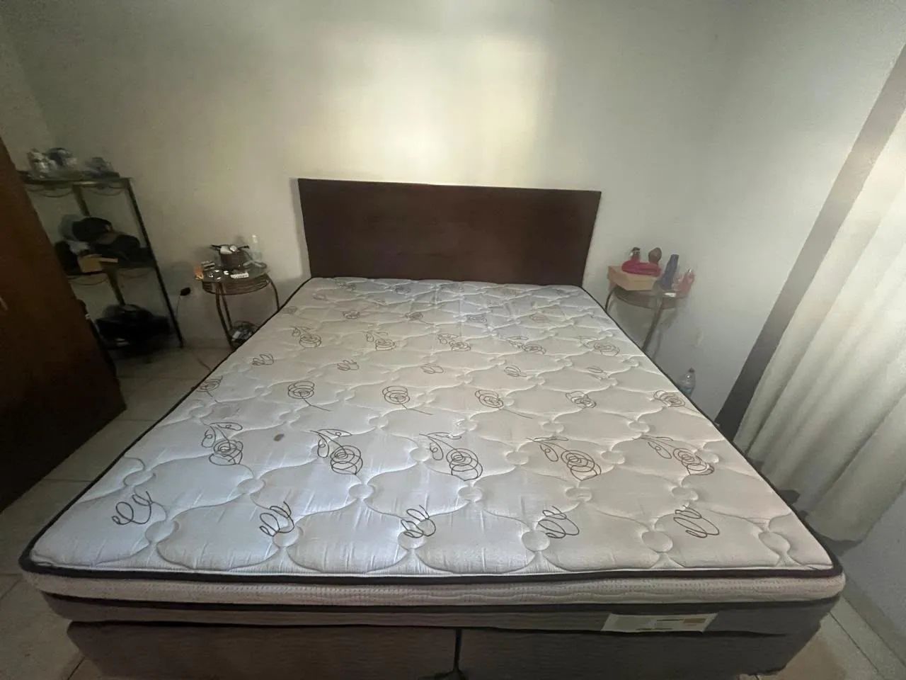 OPORTUNIDADE! Cama Box + colchão King size - Foto 3