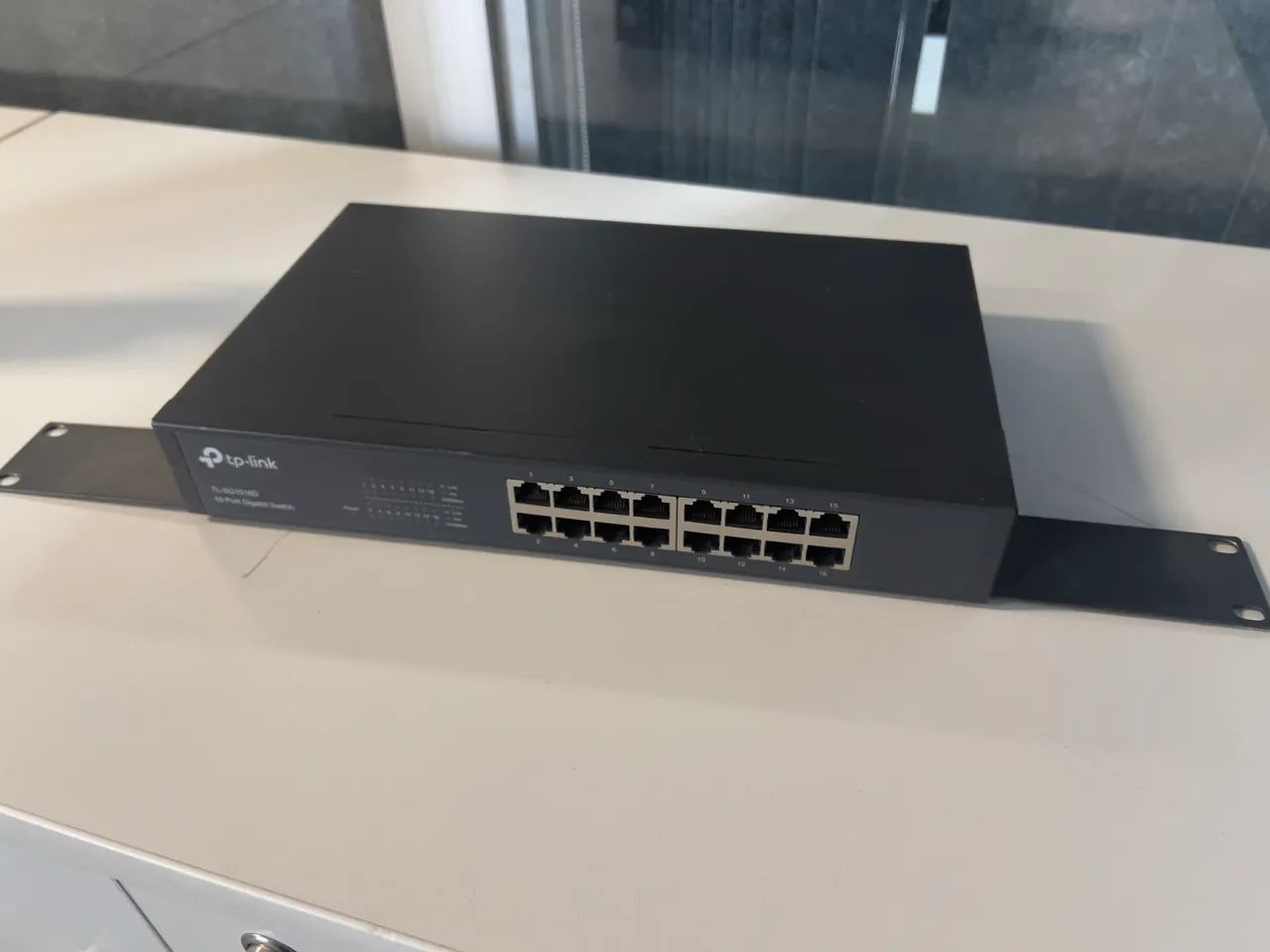 Switch TP-Link 16 Portas Gigabit (TL-SG1016D)