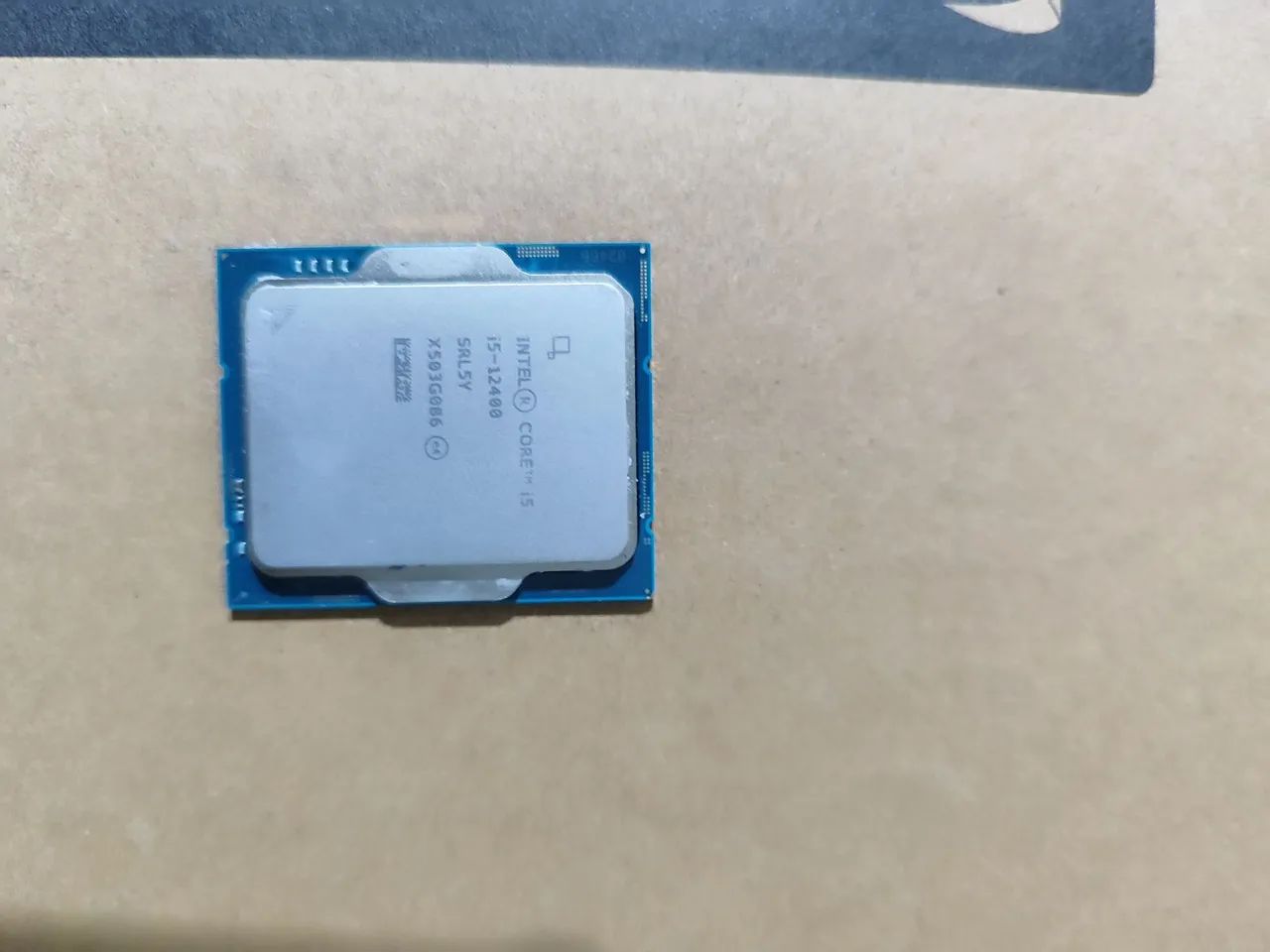 I5-12400 - LGA 1700 6 núcleos e 12 threads 