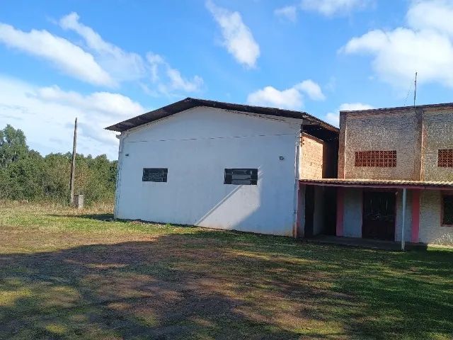 Barracão / Galpão   