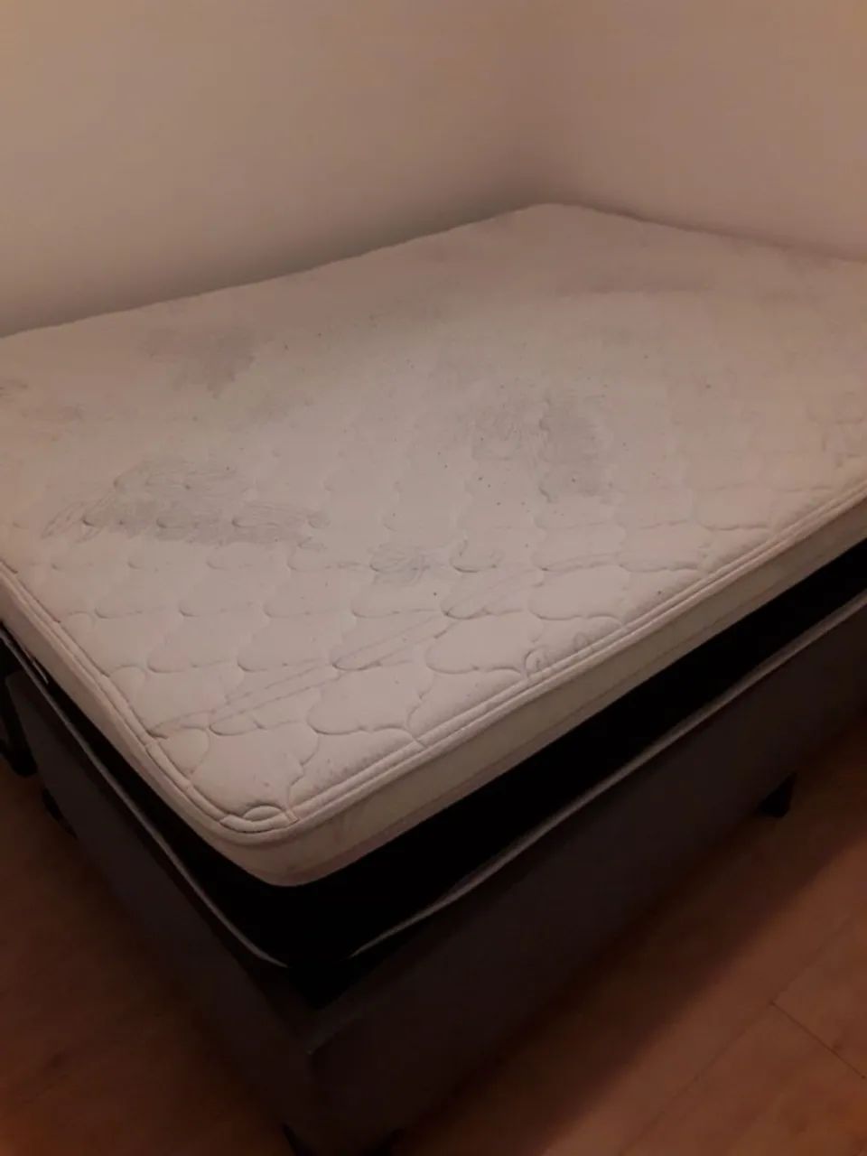 Cama BOX Queen size 