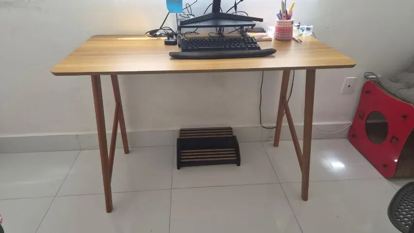 Escrivaninha mdf + madeira maciça