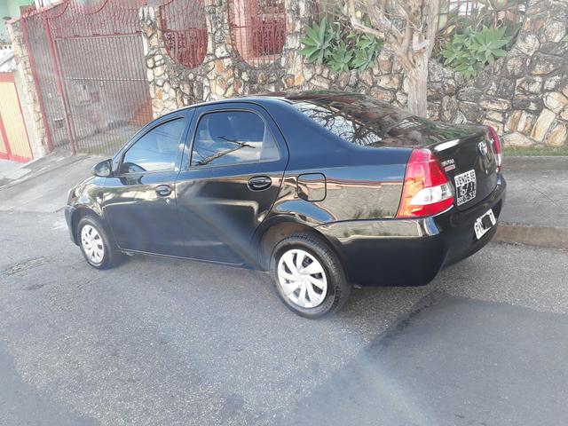 Etios - Foto 2