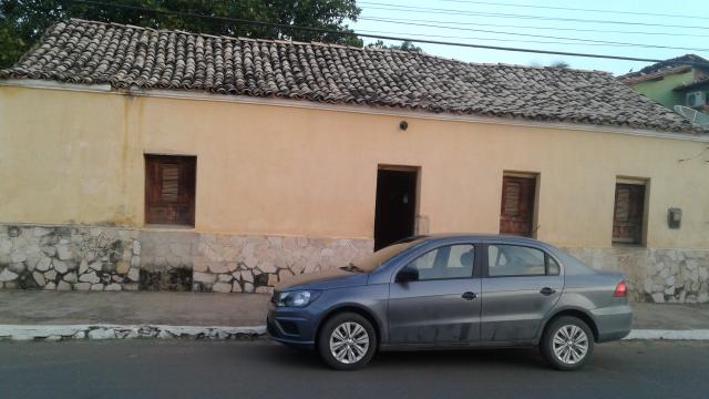 Vendo esta casa medindo13x60 no município de matias olimpio-pi na rua Nazaré spindula