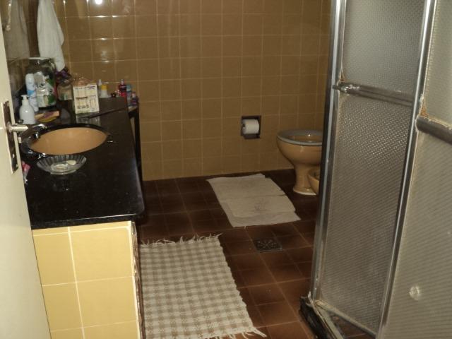 Terreno de 4.352,60 m² com uma casa de 02 quartos com dependência - Foto 8