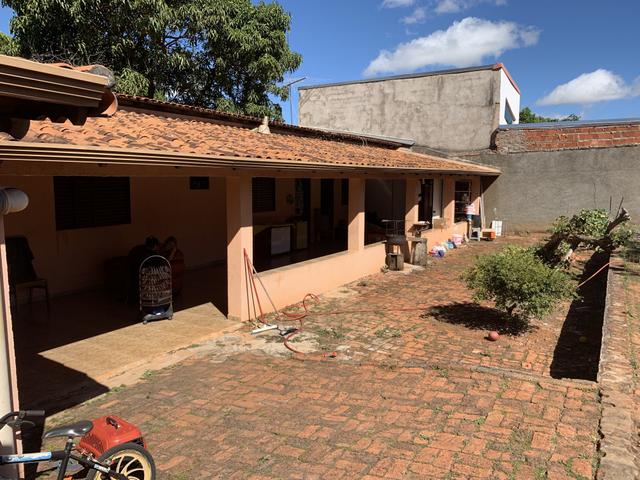 Oportunidade: Casa de 3 qts, suite, laje no Setor de Mansões de Sobradinho