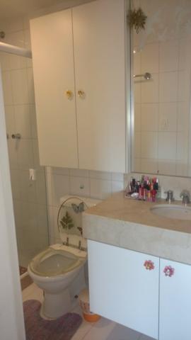 Vendo Tijuca Apartamento montado 3 qts 1 suíte 2 vaga svarandão lazer completo - Foto 17