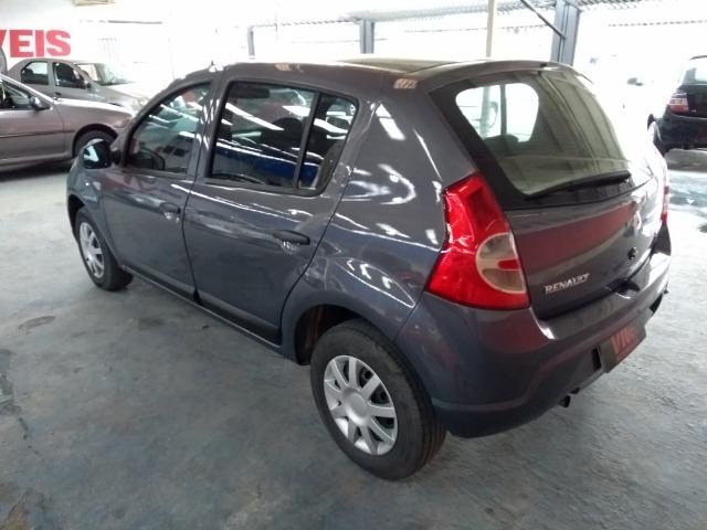 Renault Sandero - Foto 8