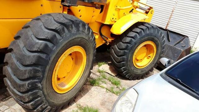 Carregadeira Hyundai, modelo HL740-7, ano 2011, com pouco uso - Foto 3