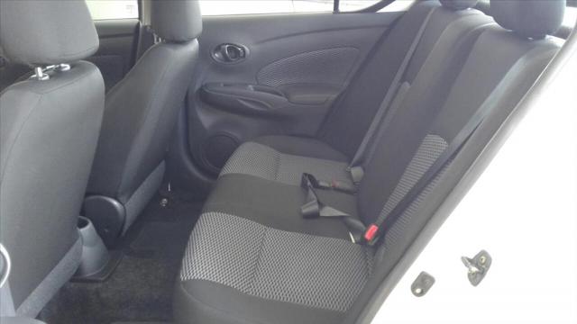 NISSAN VERSA 1.0 12V FLEX 4P MANUAL - Foto 9