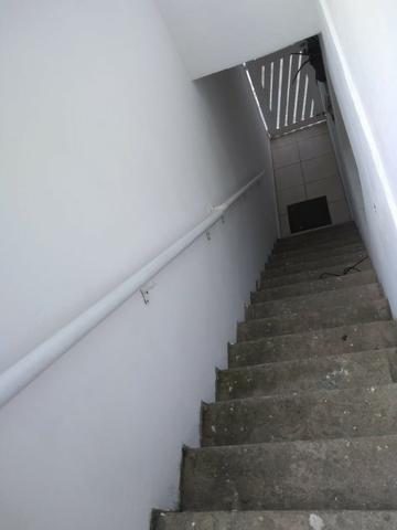 Casa de três dormitórios e sacada - Foto 10