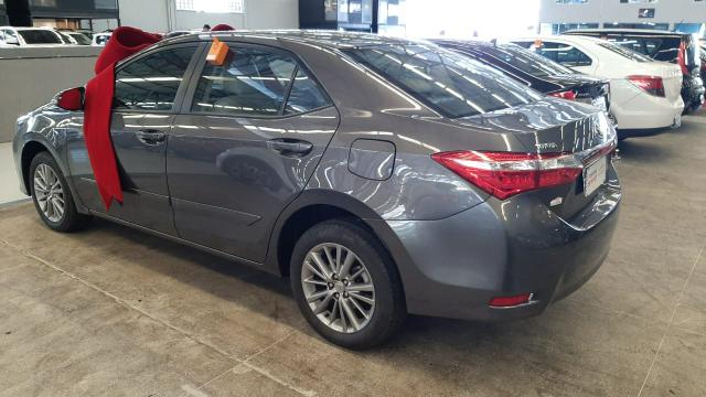 Toyota 2016/2017 Corolla xei 2.0 Automatico cinza completo confira - Foto 4