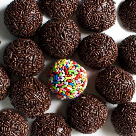 Brigadeiros para sua festa!!!