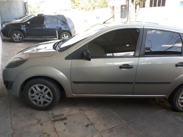 Vendo um carro Ford fiesta completo - Foto 4
