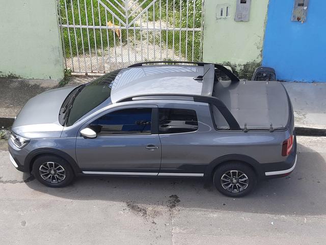 Baixei Saveiro cross cabine dupla com 5 lugares ano 2018 - Foto 2