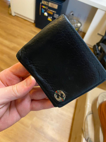 Vendo carteira de couro GUCCI original