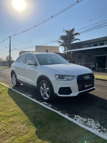 AUDI Q3 PRESTIGE PLUS 1.4 TURBO FLEX 2019