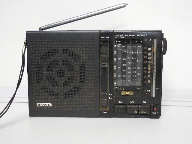 radio antigo sony icf 7600 - Foto 6