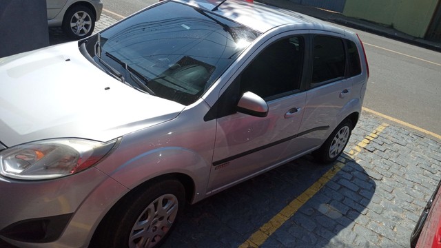 FIESTA 1.6 COMPLETO