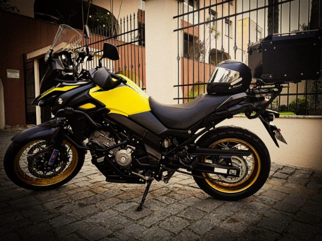 SUZUKI V STROM 650 XT