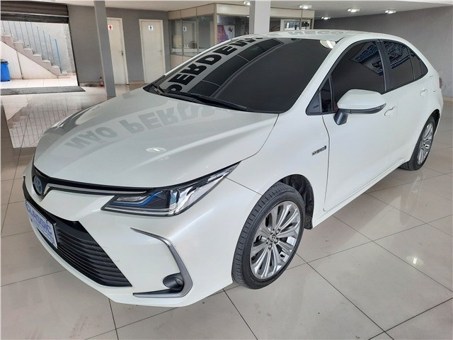 COROLLA ALTIS HÍBRIDO 2021