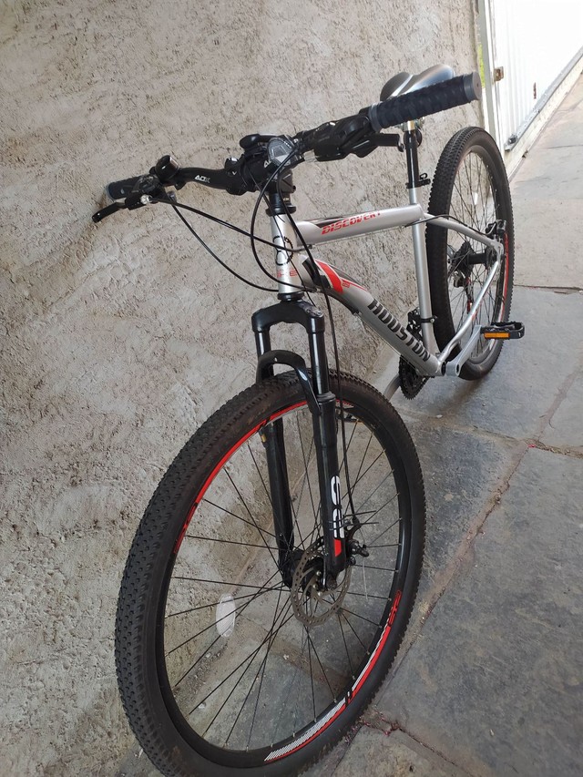 Bicicleta Houston ADX semi nova - Foto 2