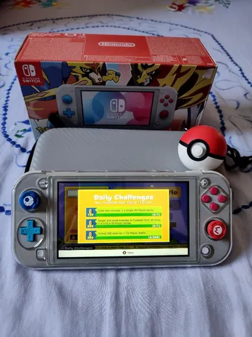 Comprei um Nintendo Switch Lite versão especial do Pokemon Dialga e Pa