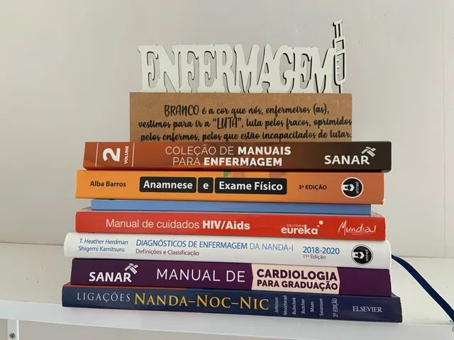 Livro Enfermagem Anamnese e Exame físico - Livros e revistas